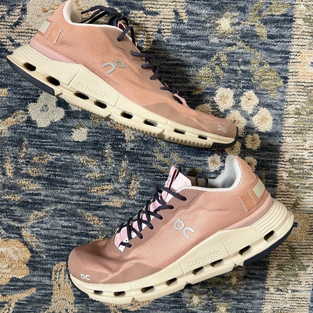 On Clouldnova Form Running Shoe in Rosebrown